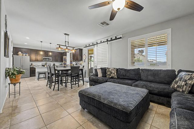 18235 W Ida Lane, Surprise, AZ 85387