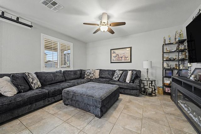 18235 W Ida Lane, Surprise, AZ 85387