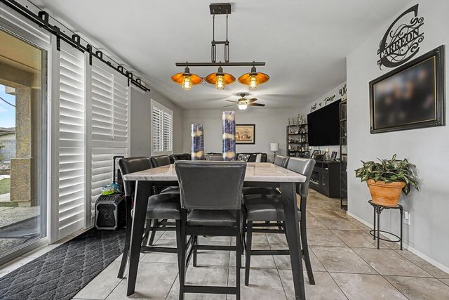 18235 W Ida Lane, Surprise, AZ 85387