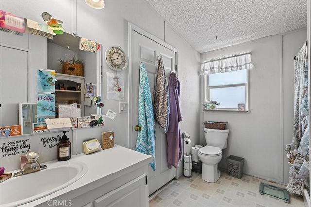 5001 W Florida 104, Hemet, CA 92545