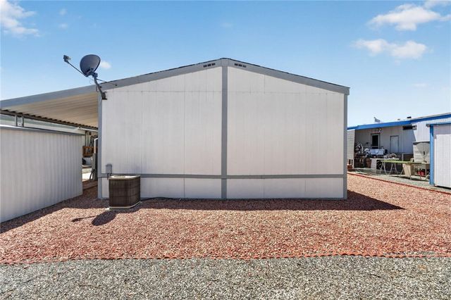 5001 W Florida 104, Hemet, CA 92545