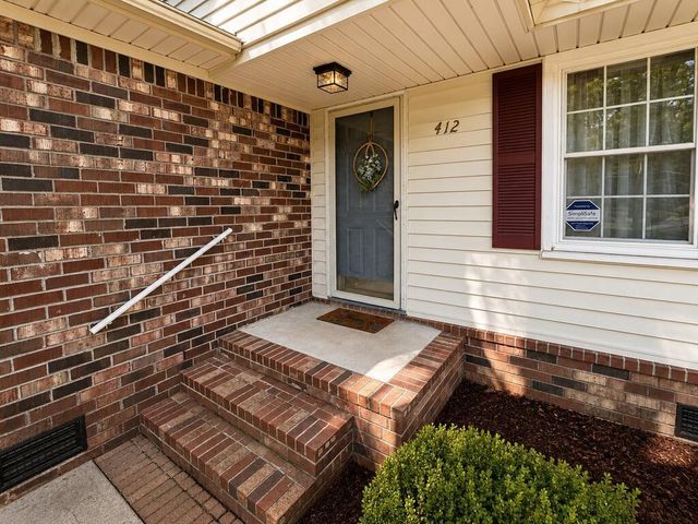 412 Red Fox Run, Summerville, SC 29485