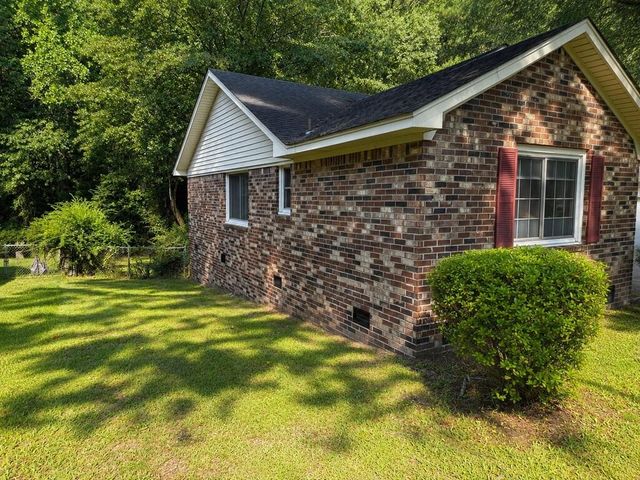 412 Red Fox Run, Summerville, SC 29485