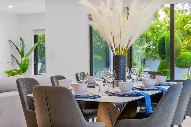 2100 SW 9th Ave, Miami, FL 33129