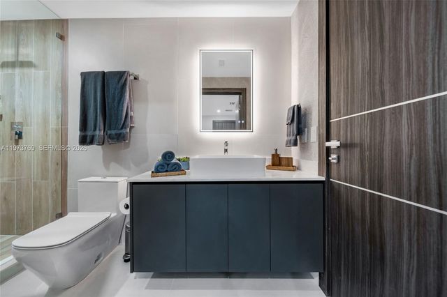 2100 SW 9th Ave, Miami, FL 33129