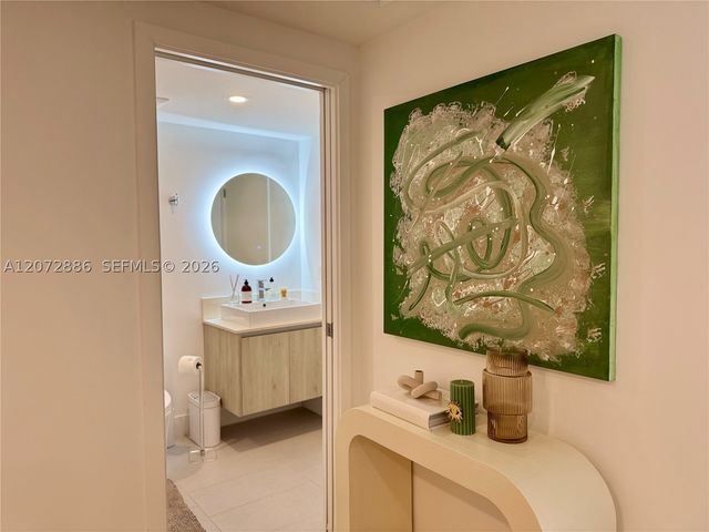 13800 Highland Dr 307, North Miami Beach, FL 33181