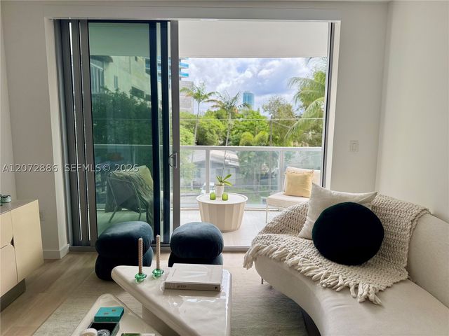 13800 Highland Dr 307, North Miami Beach, FL 33181