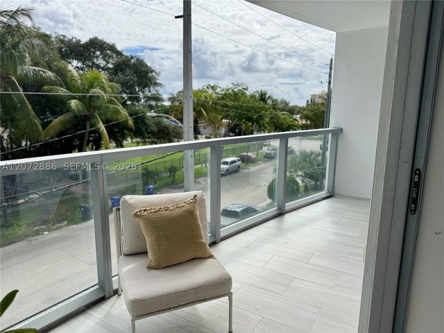 13800 Highland Dr 307, North Miami Beach, FL 33181