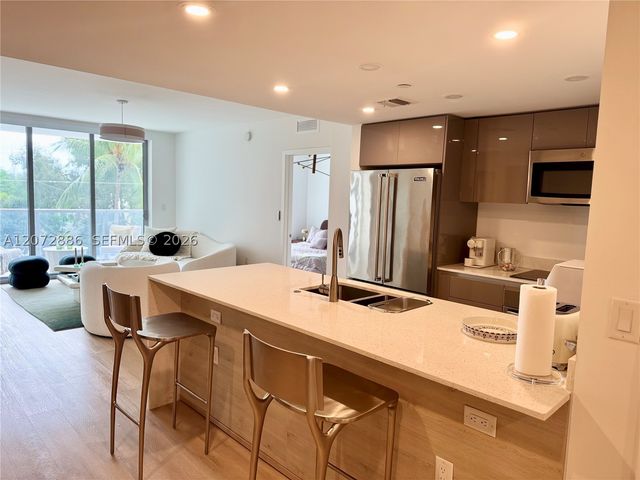 13800 Highland Dr 307, North Miami Beach, FL 33181