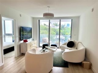 13800 Highland Dr 307, North Miami Beach, FL 33181