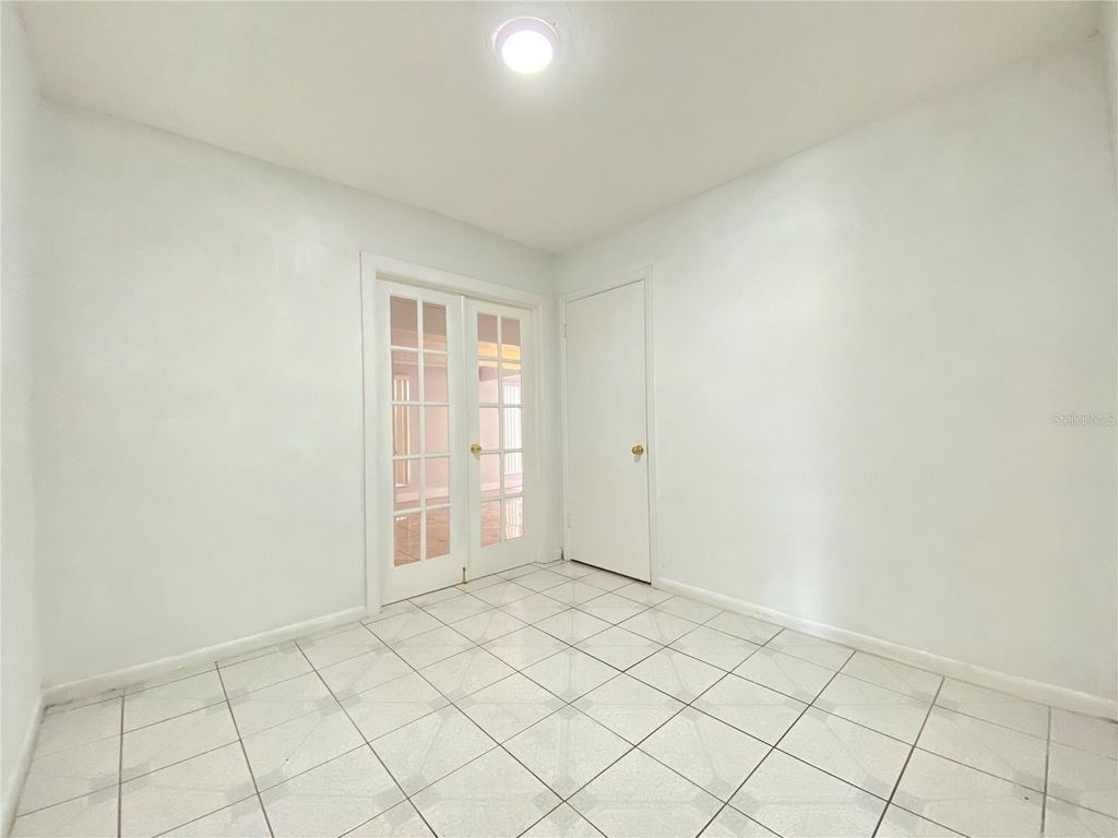 Image 13 of property listing at 3112 W TAMPA BAY BOULEVARD, Tampa, FL 33607