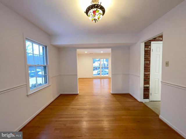 114 APPLEWOOD CT, Hamilton, VA 20158