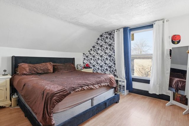 5 Ripley Place, Worcester, MA 01610