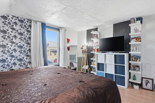 5 Ripley Place, Worcester, MA 01610