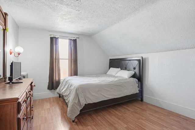 5 Ripley Place, Worcester, MA 01610