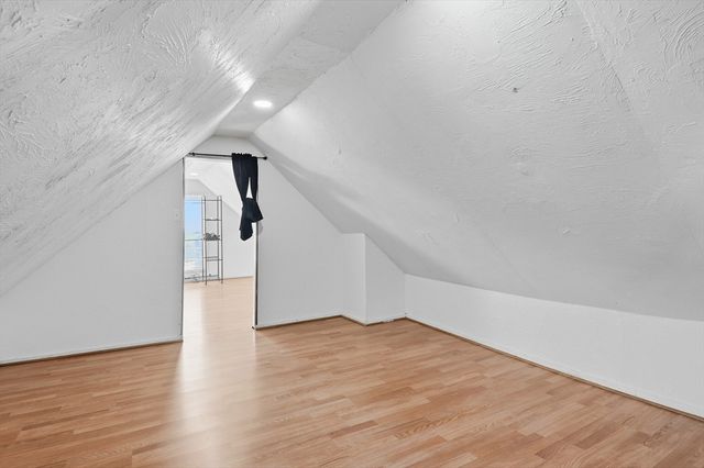 5 Ripley Place, Worcester, MA 01610