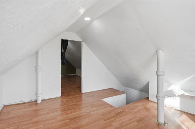 5 Ripley Place, Worcester, MA 01610