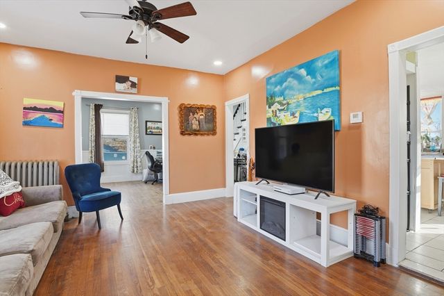 5 Ripley Place, Worcester, MA 01610