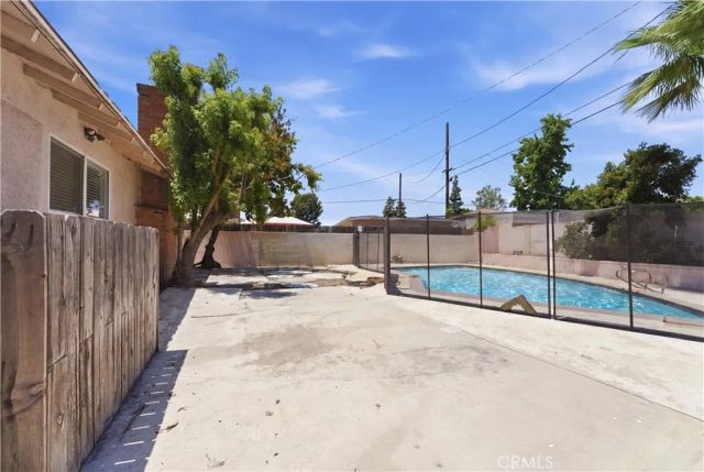 13235 Schoenborn Street, Sun Valley, CA 91352