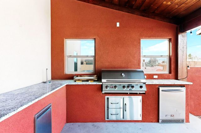 503 Camino Espanol NW, Albuquerque, NM 87107