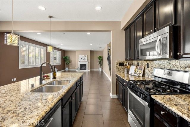 15996 Cascade, Fontana, CA 92336