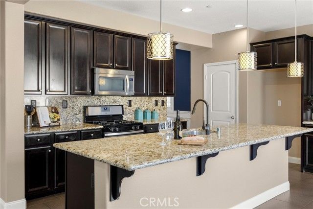 15996 Cascade, Fontana, CA 92336