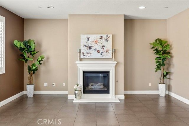 15996 Cascade, Fontana, CA 92336