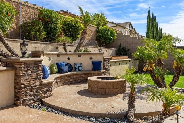 15996 Cascade, Fontana, CA 92336