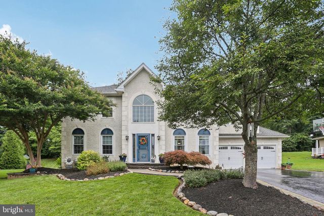 1204 WOODSVIEW DR, Garnet Valley, PA 19060