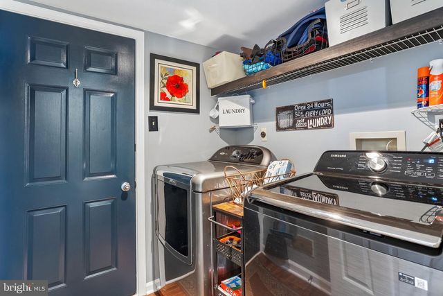 1204 WOODSVIEW DR, Garnet Valley, PA 19060