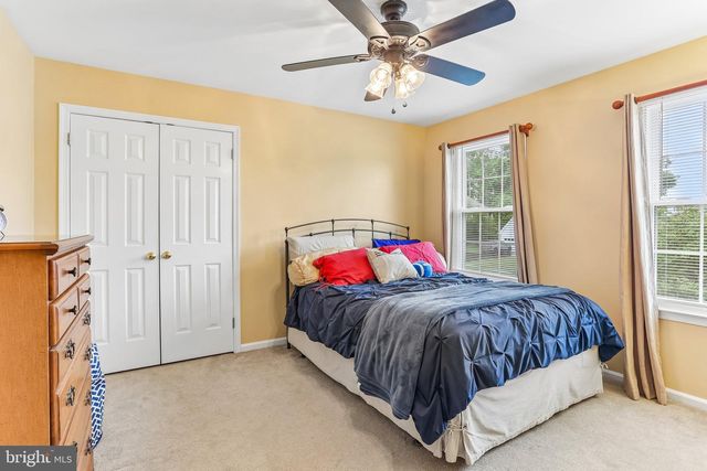 1204 WOODSVIEW DR, Garnet Valley, PA 19060