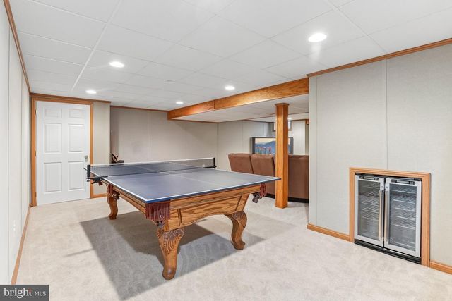 1204 WOODSVIEW DR, Garnet Valley, PA 19060