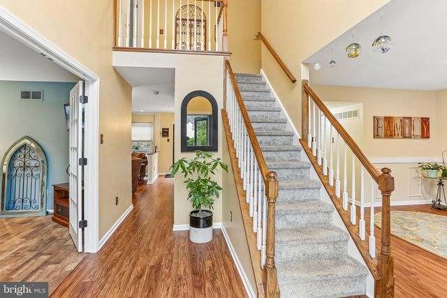 1204 WOODSVIEW DR, Garnet Valley, PA 19060