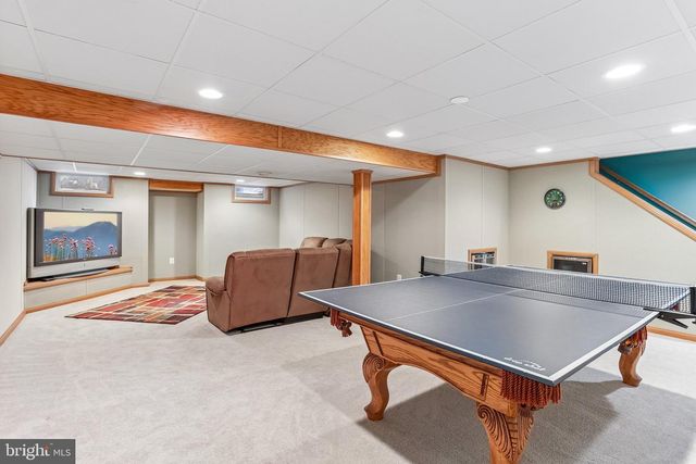 1204 WOODSVIEW DR, Garnet Valley, PA 19060