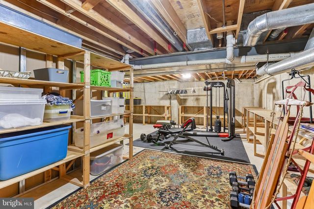 1204 WOODSVIEW DR, Garnet Valley, PA 19060