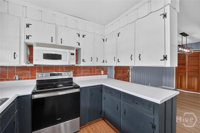 2211 Walz Drive, Savannah, GA 31404
