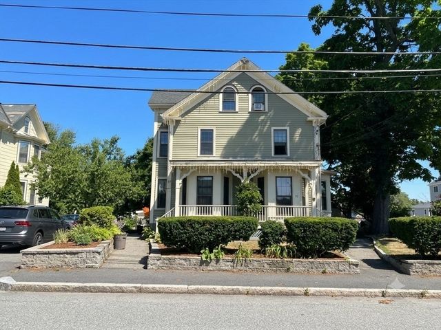 97-2 Court St 2, Newton, MA 02458