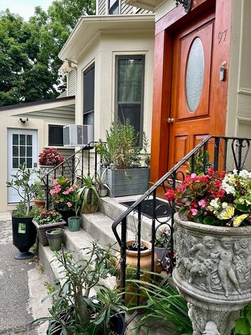 97-2 Court St 2, Newton, MA 02458