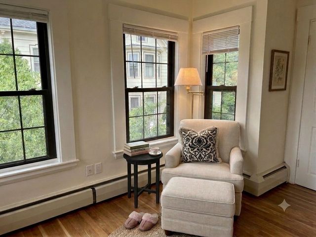 97-2 Court St 2, Newton, MA 02458