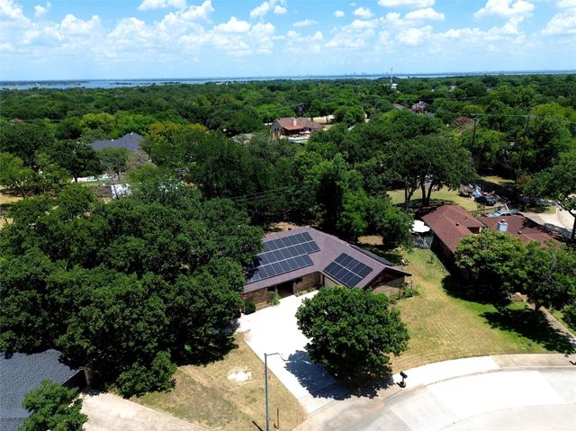 35 Hickory Hills Boulevard, Hickory Creek, TX 75065
