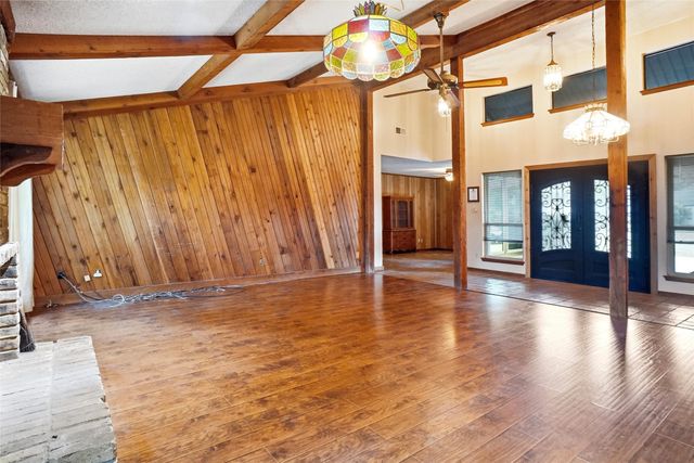 35 Hickory Hills Boulevard, Hickory Creek, TX 75065