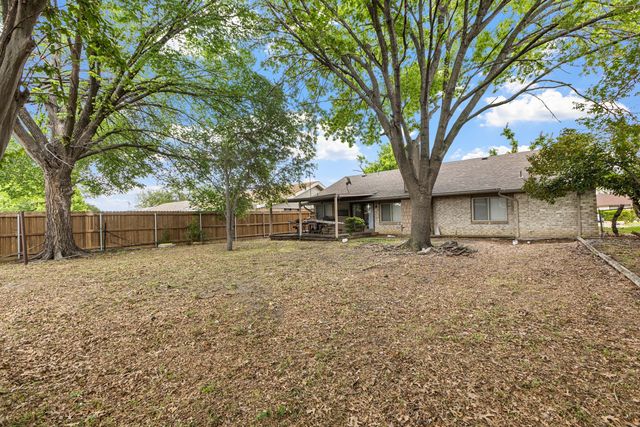 433 Rollingridge Lane, Garland, TX 75043