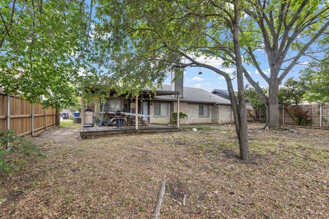 433 Rollingridge Lane, Garland, TX 75043