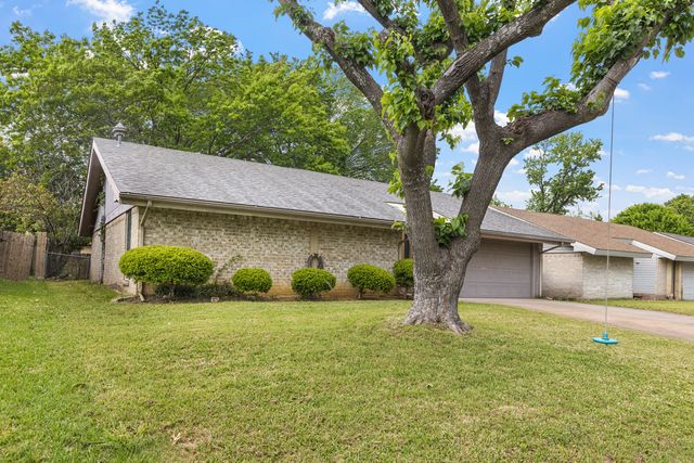 433 Rollingridge Lane, Garland, TX 75043