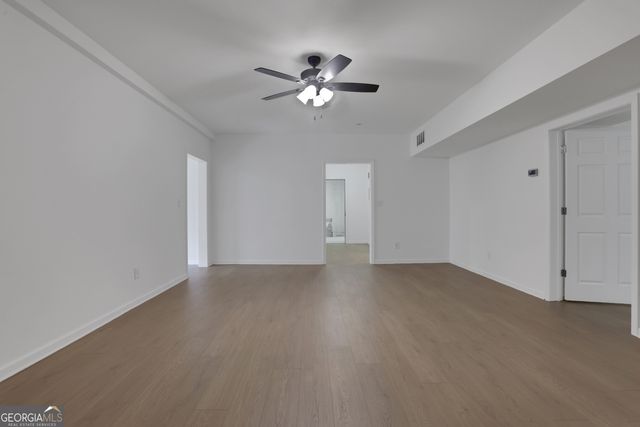 910 Windsor Creek Drive, Grayson, GA 30017