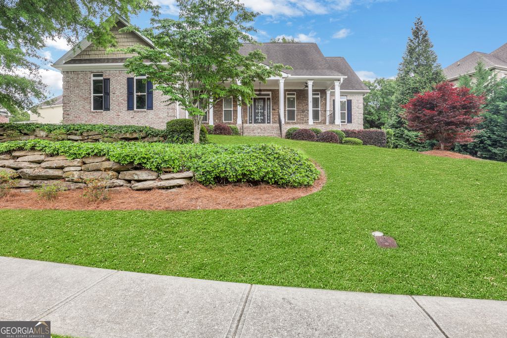 910 Windsor Creek Drive, Grayson, GA 30017