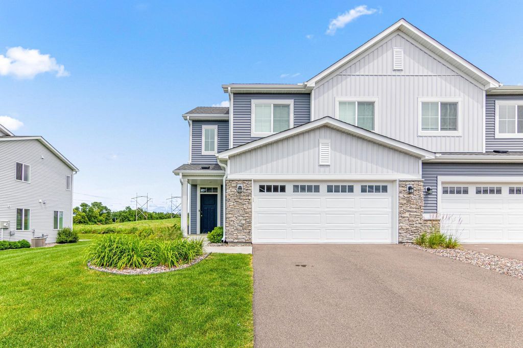 10070 32nd Street NE, Saint Michael, MN 55376