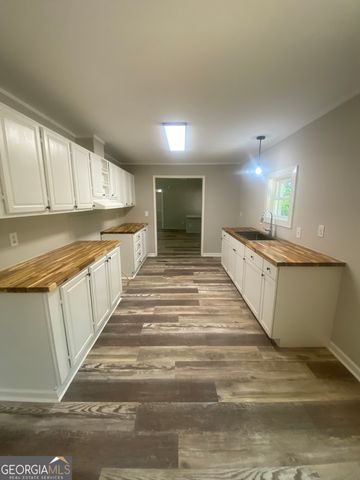 1621 Dukes Waddell Road, Woodbury, GA 30293