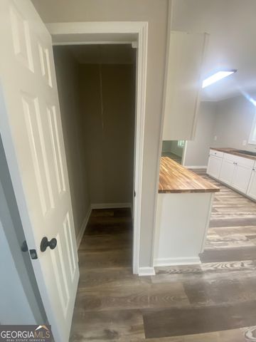 1621 Dukes Waddell Road, Woodbury, GA 30293