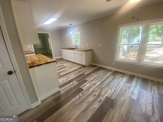 1621 Dukes Waddell Road, Woodbury, GA 30293